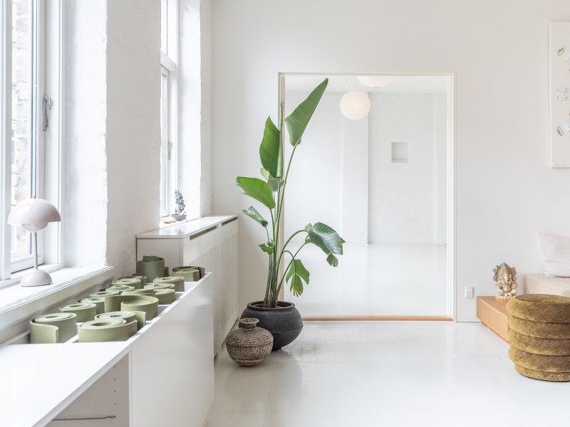 Hos samavesayoga tilbyder vi yoga for alle. Vi er beliggende i Århus, med deltagere fra hele omegnen, herunder Højbjerg, Viby og Risskov.